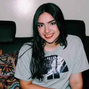 Meet your Posher, Mónica